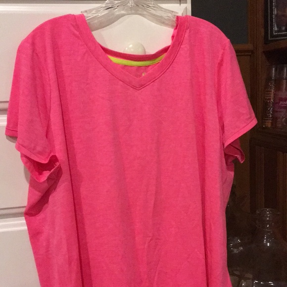 Exercise tee - Picture 1 of 1